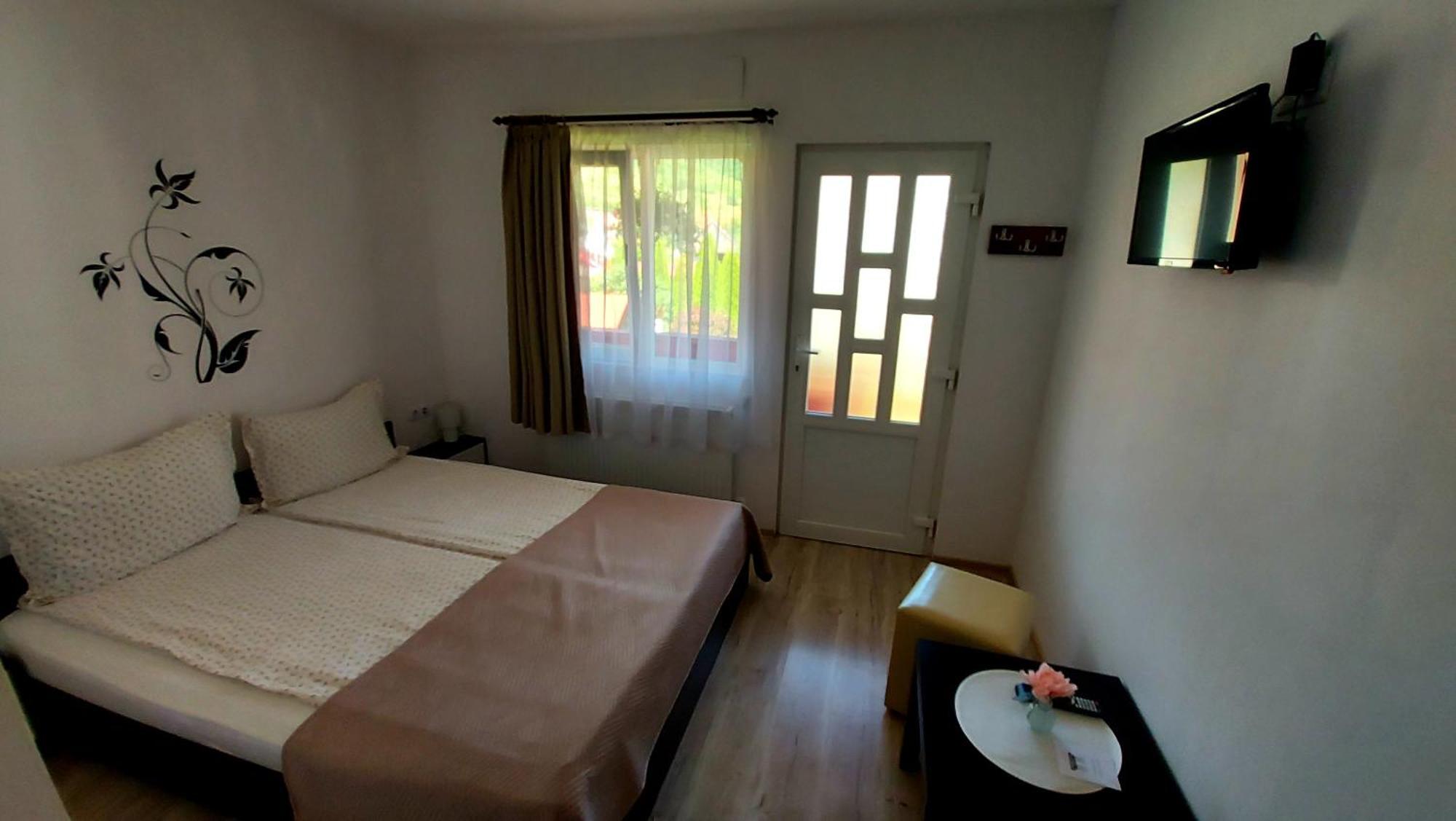Anna Vendeghaz Hotell Praid Exteriör bild